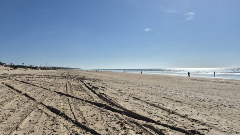 No tension on the beach